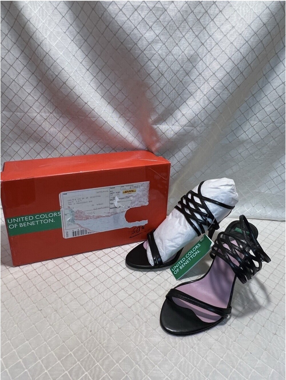 United Colors of Benetton strappy black sandal heel size 7.5